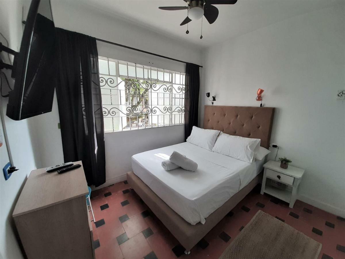 Noah Boutique Hostels Medellín Dış mekan fotoğraf